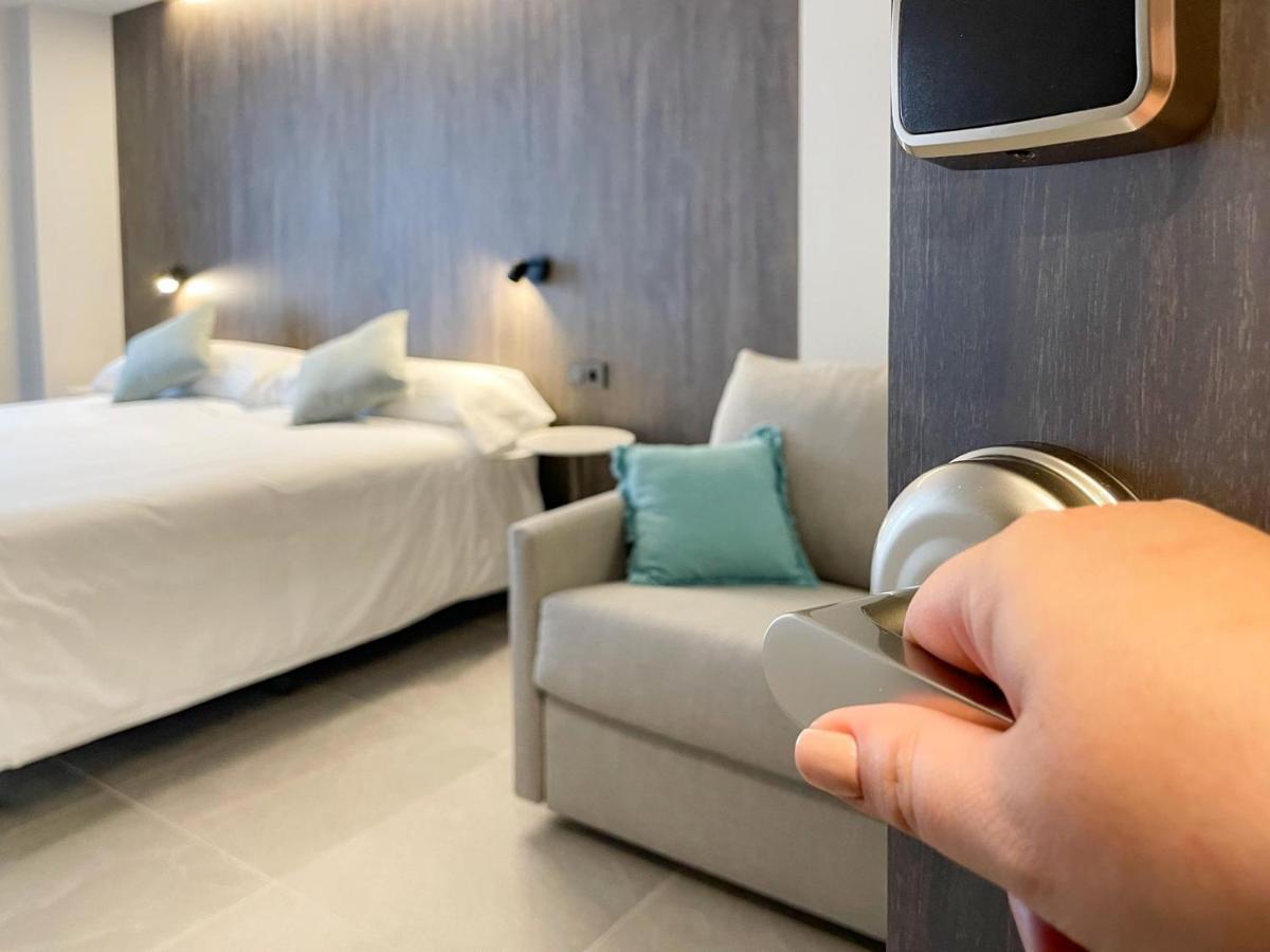 Hotel Quatre Llunes Санта Пола Екстериор снимка