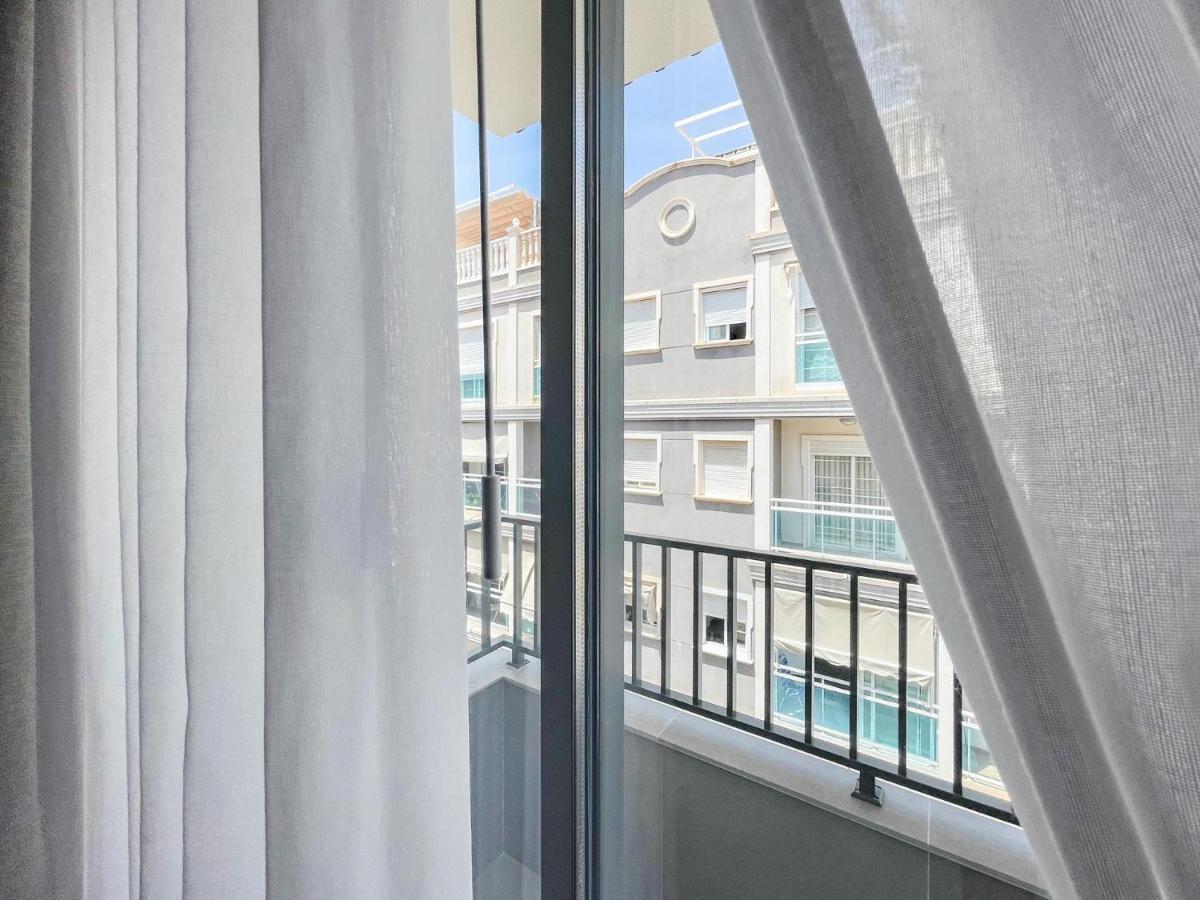 Hotel Quatre Llunes Санта Пола Екстериор снимка