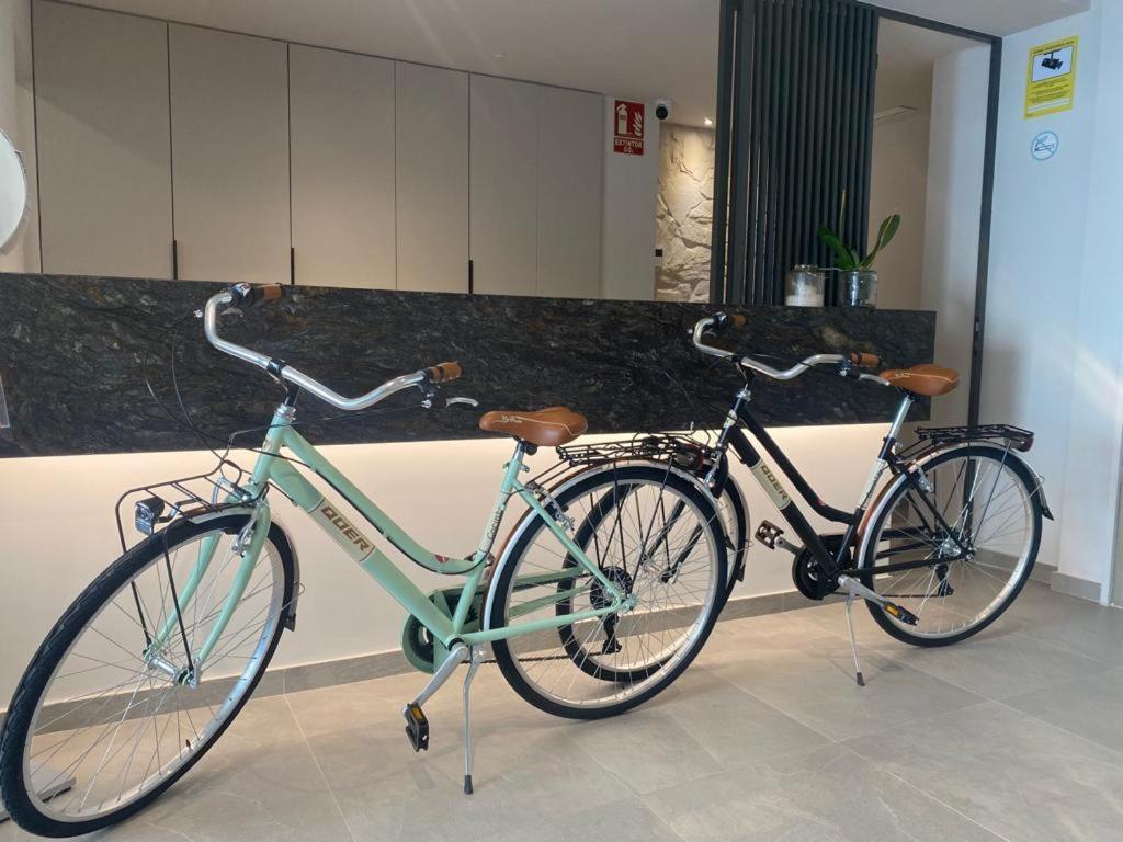 Hotel Quatre Llunes Санта Пола Екстериор снимка